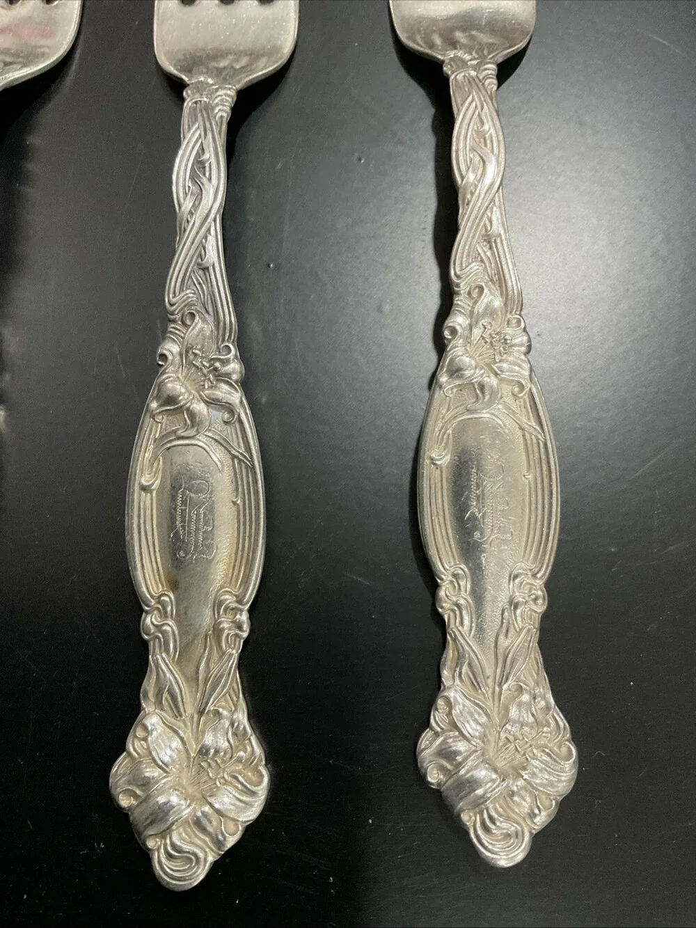 ONE International Silver Frontenac Dinner Fork 7 1/8
